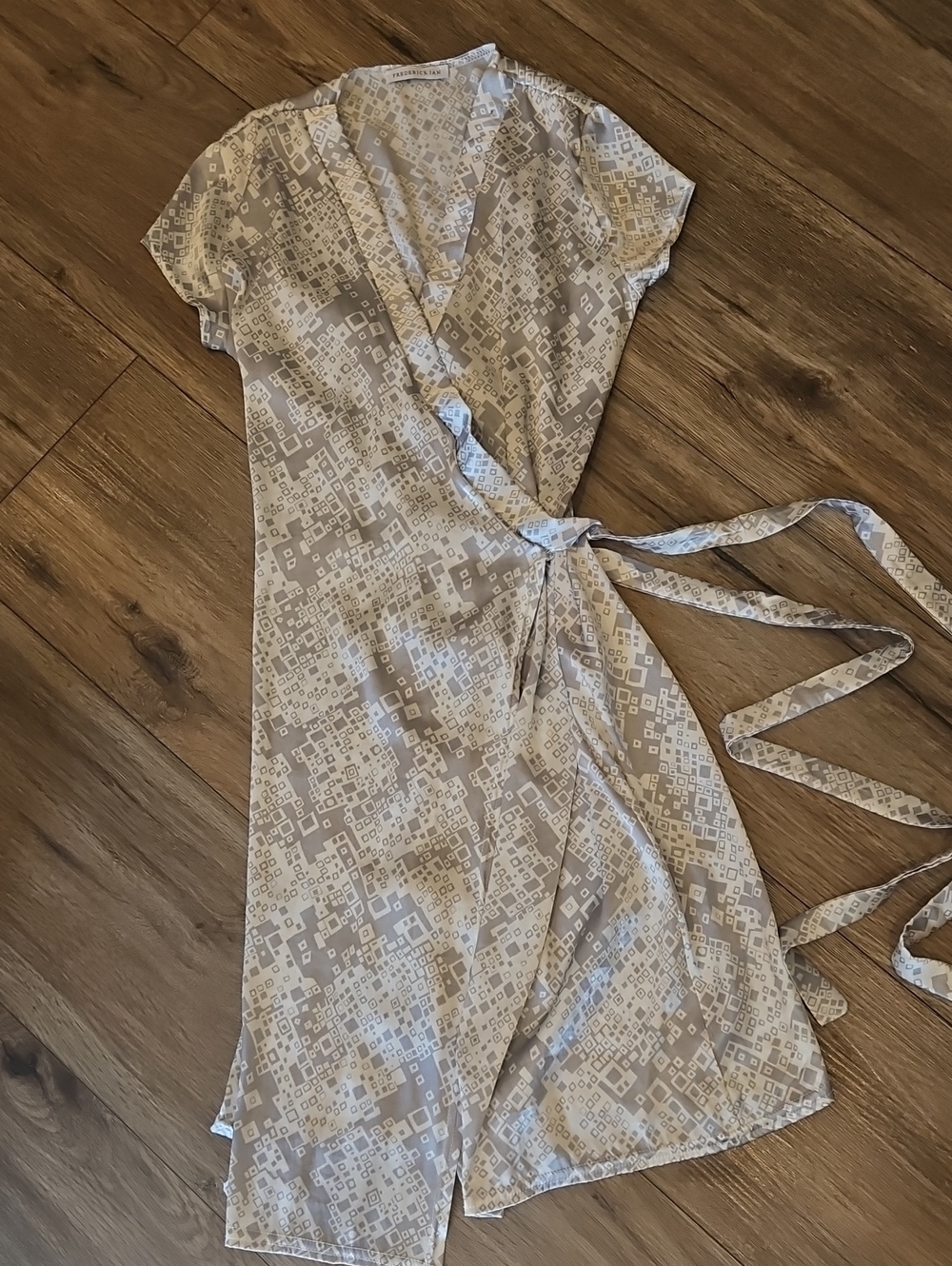 Frederick Ian Silver Grey Geometric Wrap Dress Size Small